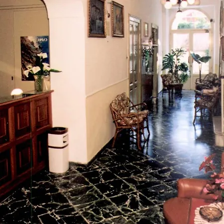 Albergo Italia - Vintage Hotel Hotel 2*